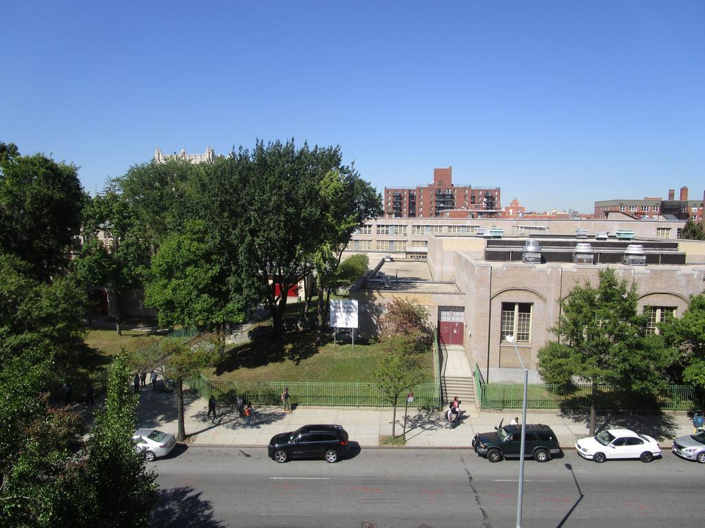 Hostel Flushing Ymca New York Exterior foto